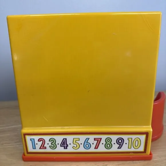 Vintage 1974 Fisher Price Cash Register #926 With 4 Coins Working Bell Handle - Picture 9 of 11